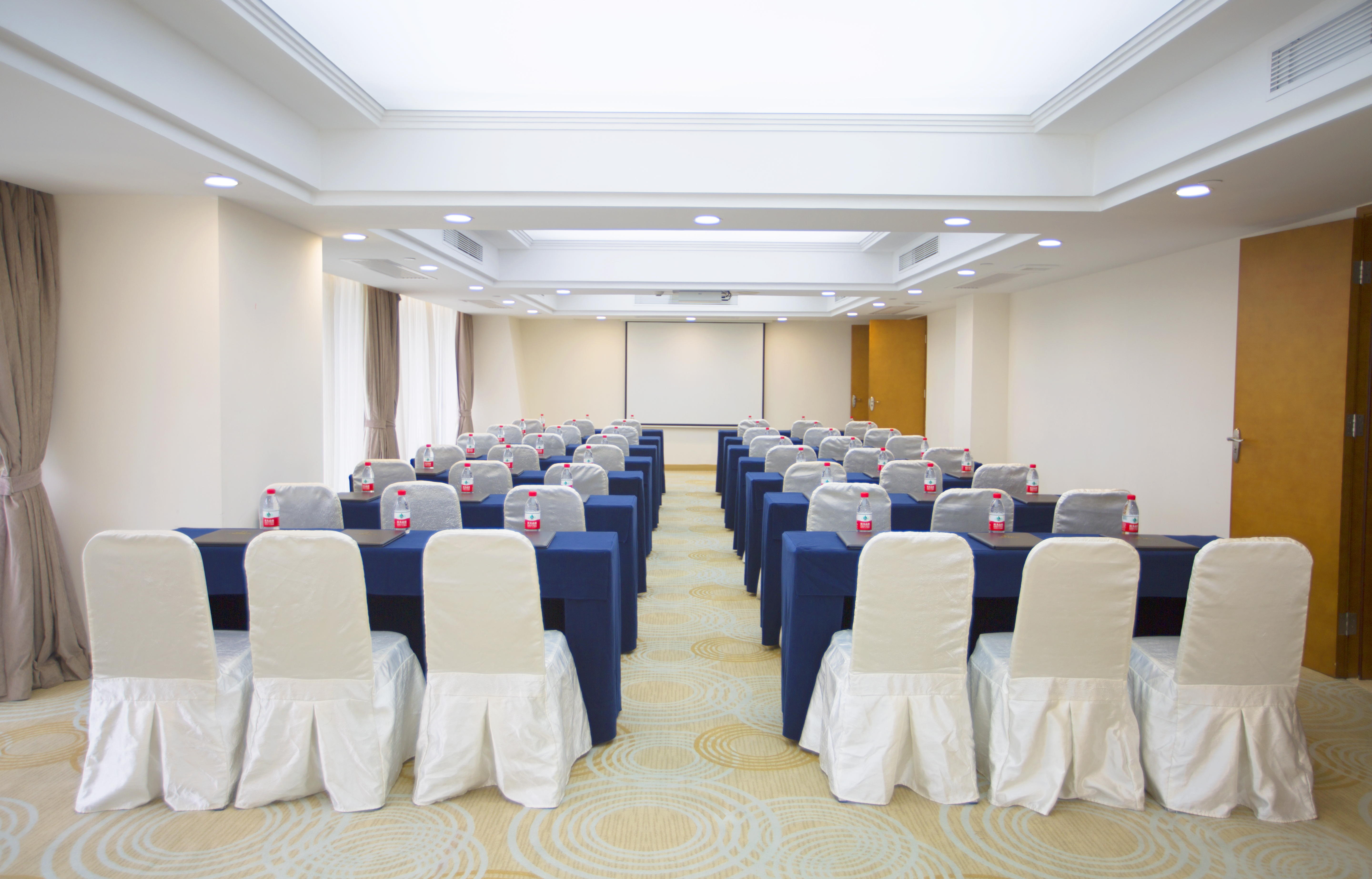 中型会议室